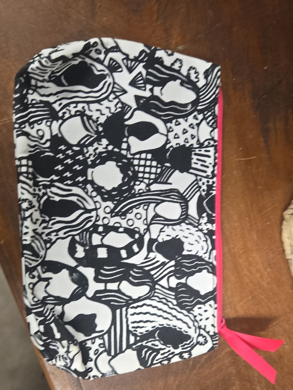 IPSY Black & White Patterned Bottoms with Pink Trim